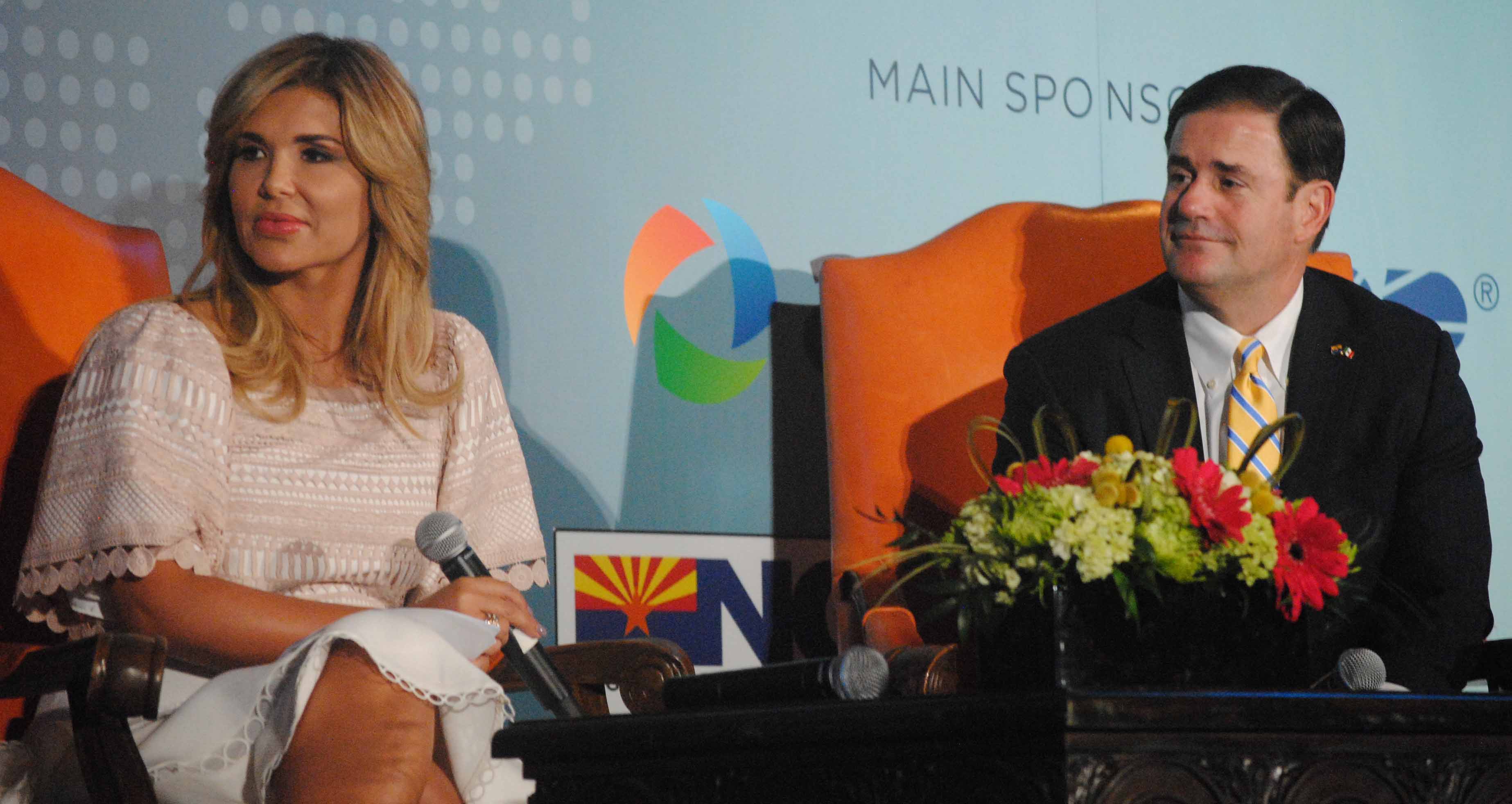 Sonoran Gov. Claudia Pavlovich and Arizona Gov. Doug Ducey (Photo by Katie Campbell/Arizona Capitol Times)