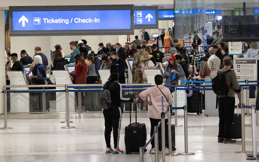 travelers, holiday travel, Thanksgiving, Phoenix Sky Harbor International Airport