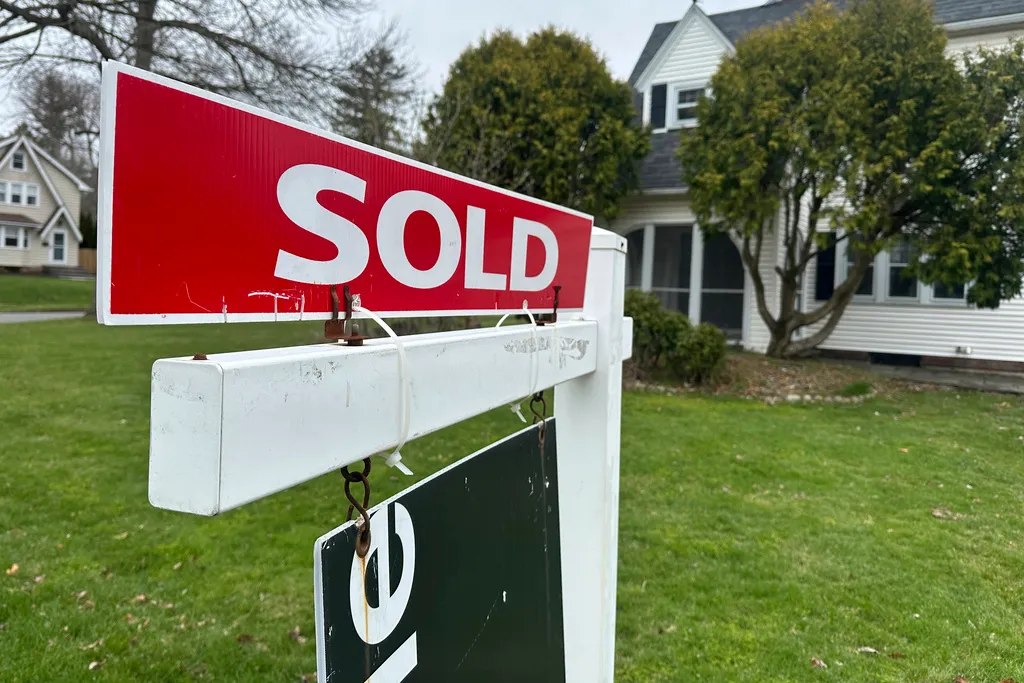 Mortgage costs rise as interest rates climb